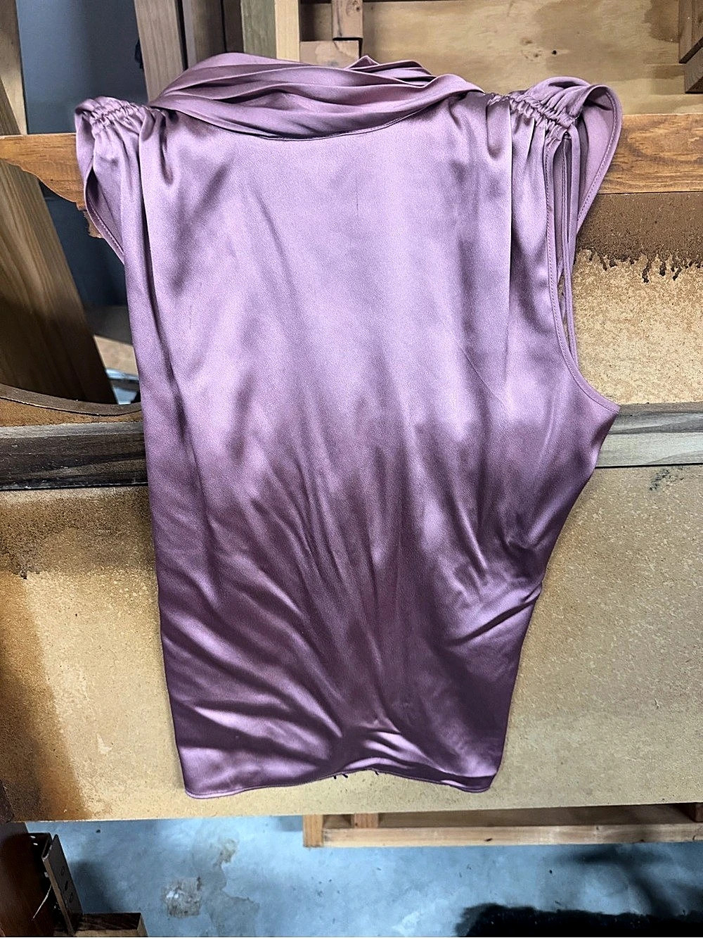 White House Black Market Draped Neck Short Sleeve Top in Purple XS Like New